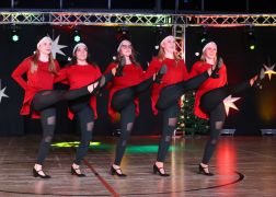 Showballett Formel I Weihnachtsrevue 2023 15